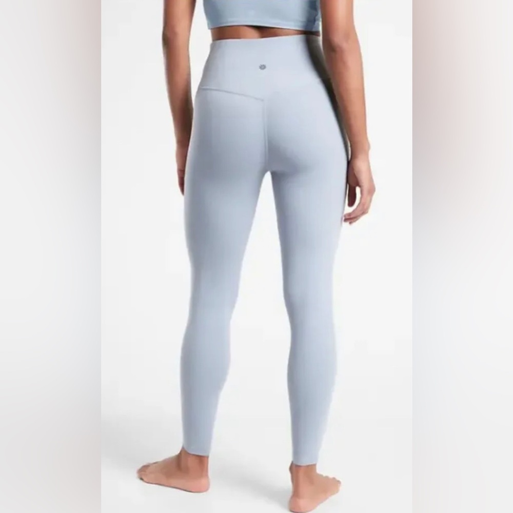 Athleta sky blue ultra high rise elation 7/8 leggings